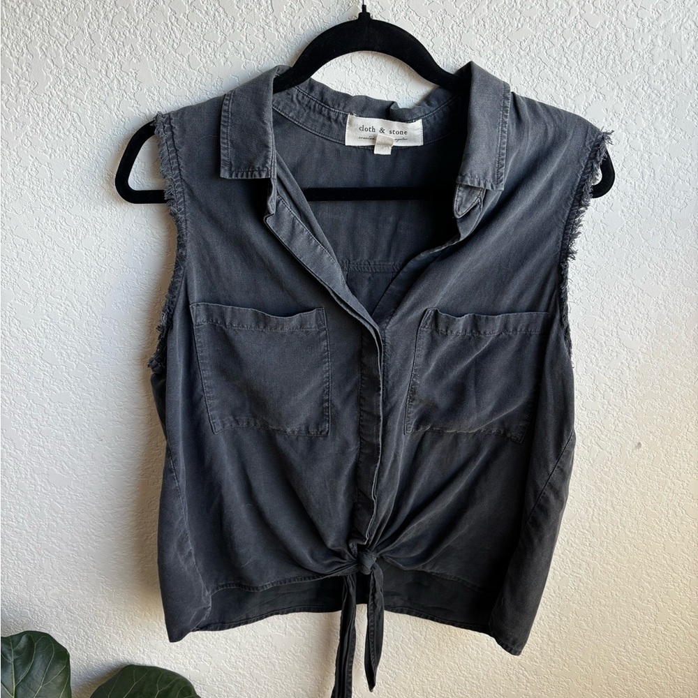 Cloth & Stone Sleeveless Top